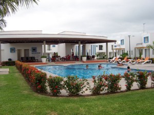 Hugo Avisos dse propiedades en Mexico en Puerto Vallarta |  Rento Casa en Nuevo Vallarta amueblada, alberca y seguiridad las 24 hrs., Renta por dia, semana o mes a 5 min de la playa y a 15min. de Pto. Vallarta